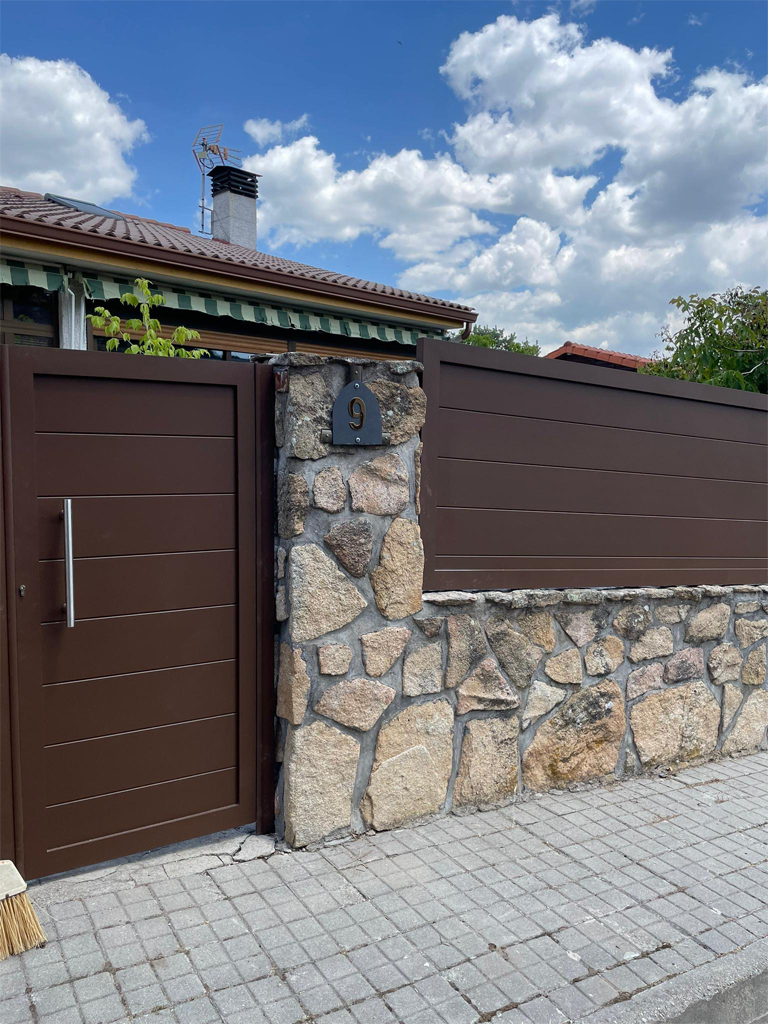 Comprar Puerta y Valla de Aluminio