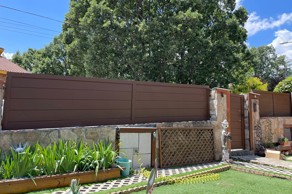 Puertas y Vallas de Aluminio Seguras