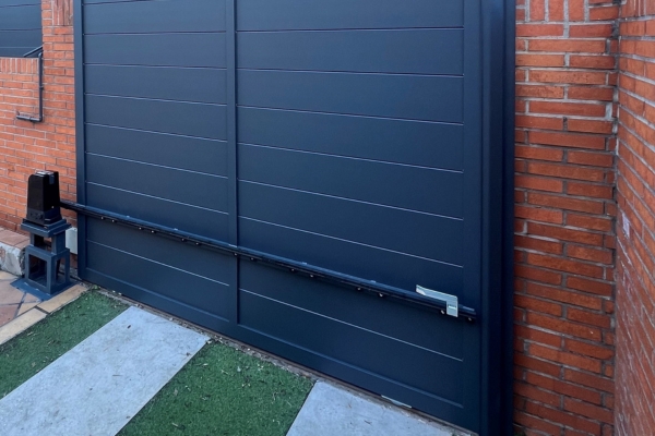 Tipos de puertas automáticas para viviendas